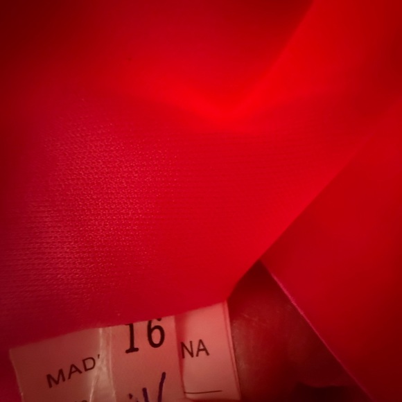 Elegant Pink Formal Evening Dress - Picture 14 of 15